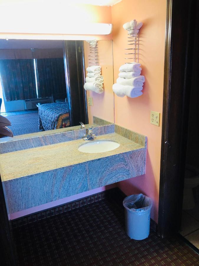 Regency Inn Motel El Reno ภายนอก รูปภาพ